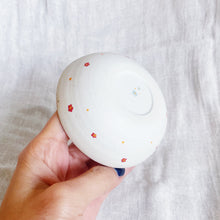 Load image into Gallery viewer, Small floral dish