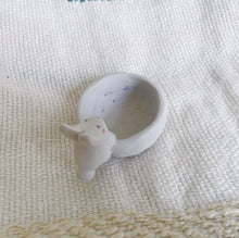 Load image into Gallery viewer, Tiny bunny bowl
