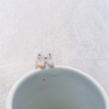 Load image into Gallery viewer, Tiny frog buddy cup
